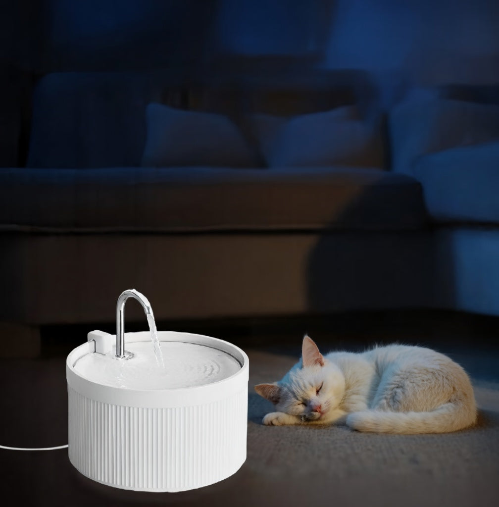 Ceramic Cat Fountain with Advanced Filtration System | Hygienic Design for Cats and Small Dogs